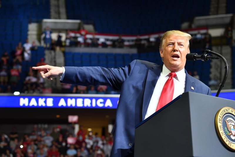 Trump holds first campaign rally since virus eruptedUS President Donald Trump speaks during a campaign rally at the BOK Center on June 20, 2020 in Tulsa, Oklahoma. - Hundreds of supporters lined up early for Donald Trumps first political rally in months, saying the risk of contracting COVID-19 in a big, packed arena would not keep them from hearing the presidents campaign message. (Photo by Nicholas Kamm / AFP)Editoria: POLLocal: TulsaIndexador: NICHOLAS KAMMSecao: electionFonte: AFPFotógrafo: STF<!-- NICAID(14527361) -->