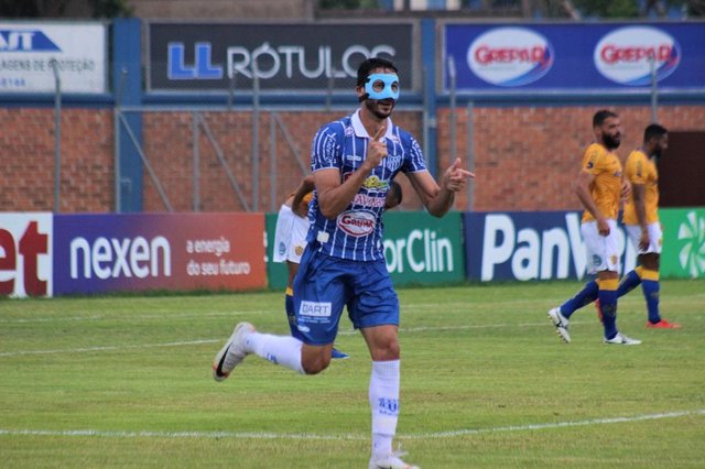 Esportivo venceu o Pelotas por 2 a 1 e segue com grande campanha no Gauchão 2020.<!-- NICAID(14452239) --> Esportivo venceu o Pelotas por 2 a 1 e segue com grande campanha no Gauchão 2020.<!-- NICAID(14452239) -->
