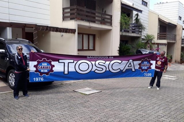 Integrantes da extinta torcida organizada TOSCA, da SER CAXIAS, participam da série especial Histórias de Torcedor. Na foto: Venor Carlos Gomes e Luciano Fedozzi<!-- NICAID(14541495) --> Integrantes da extinta torcida organizada TOSCA, da SER CAXIAS, participam da série especial Histórias de Torcedor. Na foto: Venor Carlos Gomes e Luciano Fedozzi<!-- NICAID(14541495) -->