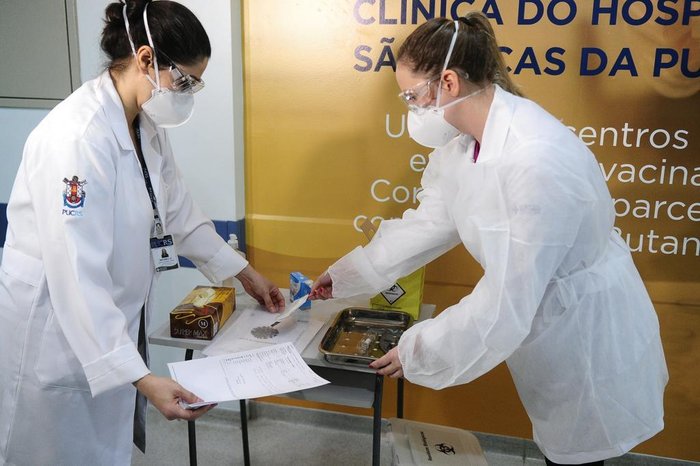 Equipe que participa do estudo tem médicos, enfermeiros, técnicos de enfermagem, biólogos e farmacêuticos
