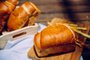  PORTO ALEGRE, RS, BRASIL, 05/10/2016 : RECEITAS DE PÃO - pão caseiro tradicional - pão de batata - pão de leite - pão australiano - pão integral - pão rústico (cascudo) - pão recheado com calabresa. (Omar Freitas/Agência RBS)Indexador: Omar Freitas<!-- NICAID(12485696) -->