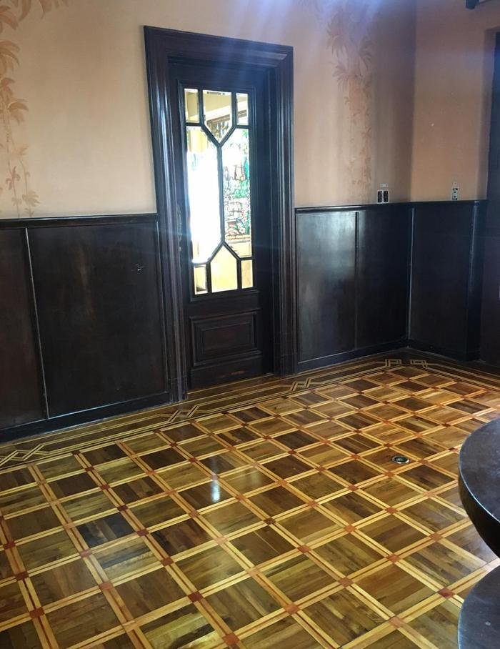 Piso: processo de higienização e restauro manteve as características de época