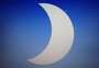 Eclipse solar poderá ser visto parcialmente no Brasil nesta segunda-feira; veja como assistir