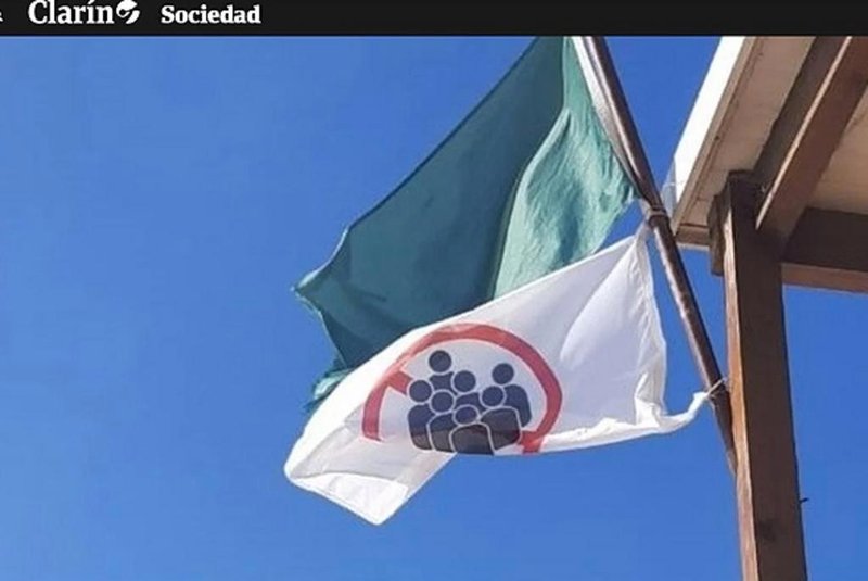 Punta del Este cria bandeira para indicar aglomeração.<!-- NICAID(14683108) -->