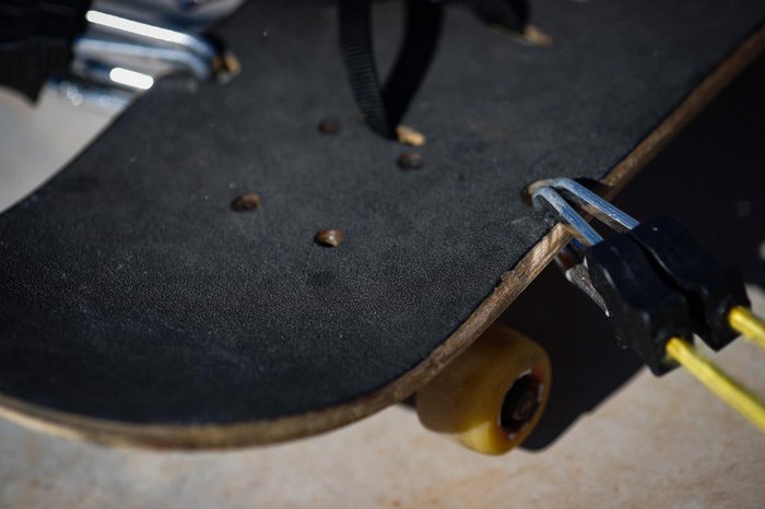 Skates são adaptados para permitir o uso de quem deficiência motora