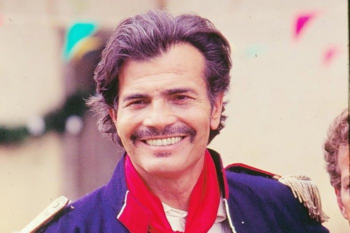 Tarcísio Meira também viveu o Capitão Rodrigo Cambará na TV