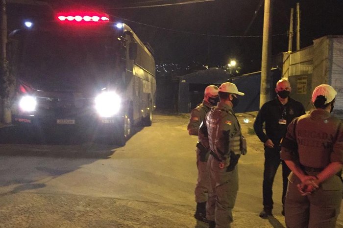 Brigada Militar, Guarda Municipal e EPTC monitoram a situação