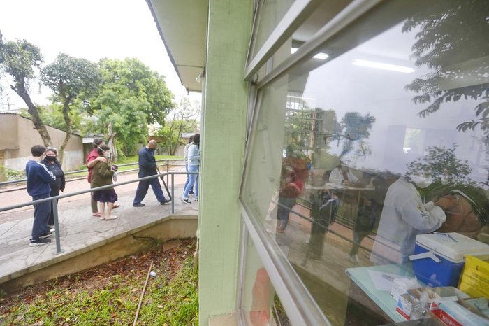 Vacinação na Unidade de Saúde Camaquã
