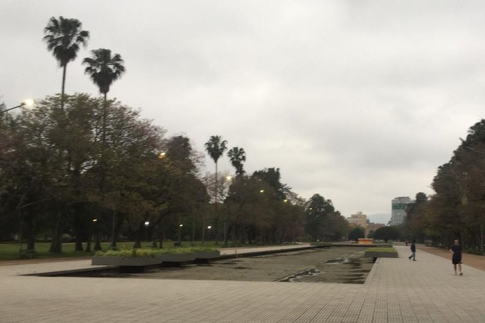 Capital deve ter terça-feira com pancadas de chuva intercaladas com períodos de tempo nublado