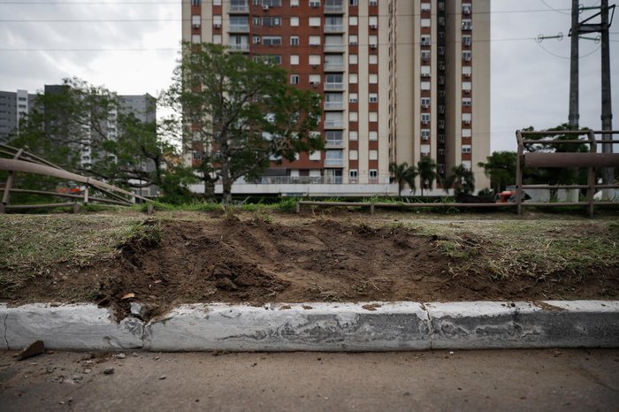 Acidente aconteceu por volta das 16h