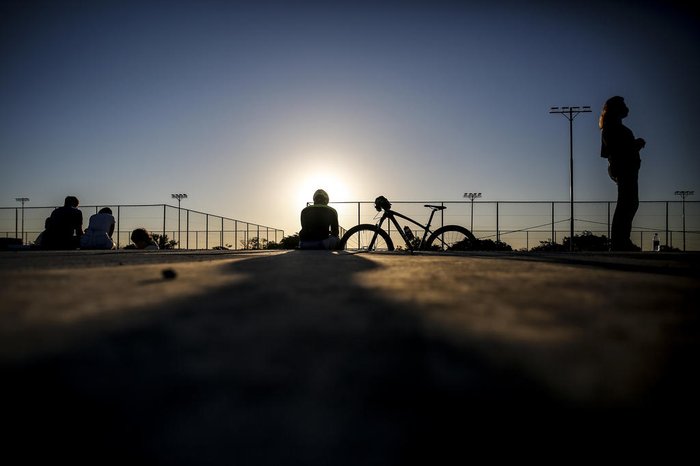 Cidadãos aproveitaram para exercitarem-se em biciletas, patins e até patinetes