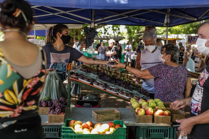 Feira da Uva e da Ameixa ocorre na Praça Nossa Senhora de Belém, em Belém Velho