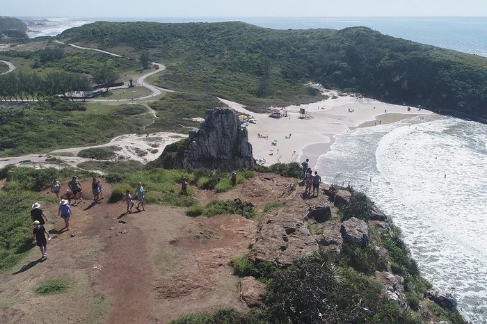 No topo, a paisagem é única