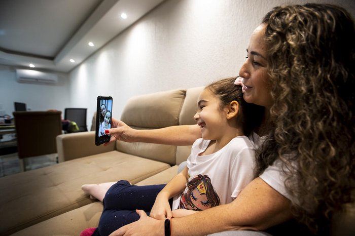 Mari e Carla fazem lives para conversar com os seguidores