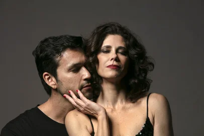 Sergio Marone e Juliana Martins no espetáculo Eu te Amo<!-- NICAID(15655545) -->