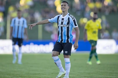 Ypiranga x Grêmio - 11ª rodada do Gauchão 2023Na foto: DarlanRS - FUTEBOL/CAMPEONATO GAUCHO 2023 /GREMIO X YPIRANGA - ESPORTES - Lance da partida entre Gremio e Ypiranga disputada na tarde deste sábado, no Estádio Colosso da Lagoa, em Erechim, valida pelo Campeonato Gaucho 2023. FOTO: Liamara Polli/GREMIO FBPA<!-- NICAID(15372944) -->