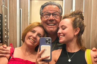 Família de Larissa Manoela<!-- NICAID(15511437) -->