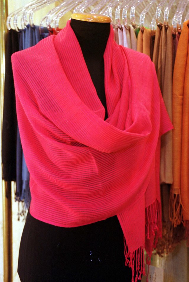 Xale de Pashmina.#PÁGINA:10#ENVELOPE:280369 Fotógrafo: Tamires Kopp<!-- NICAID(726640) -->