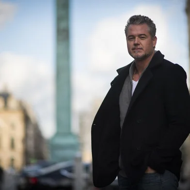 US actor Eric Dane poses during a photo session on November 9, 2017 in Paris. (Photo by Martin BUREAU / AFP)Editoria: ACELocal: ParisIndexador: MARTIN BUREAUSecao: celebrityFonte: AFPFotógrafo: STF<!-- NICAID(16015073) -->