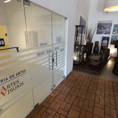 CAXIAS DO SUL, RS, BRASIL, 13/01/2025. Depois de uma semana fechado, Centro de Cultura Ordovás reabriu nesta segunda-feira (13), em Caxias do Sul. A Sala de Exposições e a Galeria de Artes funcionaram normalmente. (Bruno Todeschini/Agência RBS)Indexador: Bruno Todeschini<!-- NICAID(15952626) -->