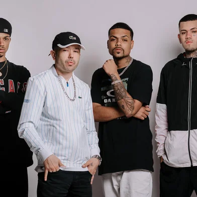 Grupo Trip54, formado pelos MC's Lil Din, Pierri Mc, JL e Kiel Mc, lança videoclipe da música "Requintes", gravado em Caxias do Sul, na pista de moto Ascav. Conta com a participação de amigos, fãs e dançarinas, fimado e editado por David Makaveli.pista de moto Ascav. Conta com a participação de amigos, fãs e dançarinas, fimado e editado por David Makaveli.<!-- NICAID(15749960) -->