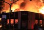 Vídeo mostra momento de explosão durante incêndio no bairro Petrópolis; veja 