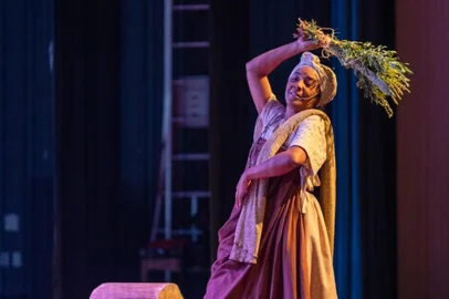 Teatro Múcio de Castro será palco do espetáculo Mãe Preta nesta terça-feira<!-- NICAID(16051513) -->