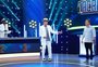 Caxiense chama atenção no "Domingão com Huck" ao contar sobre recorde sambando