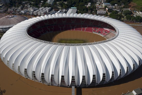 Vista aérea do Estádio Beira-Rio e Orla , em Porto Alegre (RS), tomados pelas águas após o transbordamento do Lago Guaiba. Fotos: Renan Mattos/Agencia RBS<!-- NICAID(15756349) -->