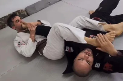 Wagner Moura surpreende fãs ao aparecer lutando Jiujitsu.<!-- NICAID(15771024) -->