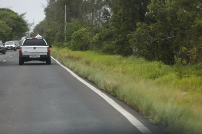 Litoral Norte, RS, BrasilReportagem faz blitz para veirificar condições das estradas que levam ao litoral norte.na foto: rs407<!-- NICAID(15906510) -->