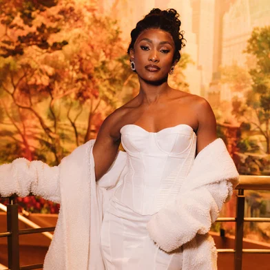 Erika Januza<!-- NICAID(16015407) -->