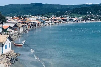 Praia de Garopaba, em Santa Catarina, em 26 de março de 2023.<!-- NICAID(15495503) -->
