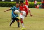 Família colorada, goleador da base e polivalente: quem é Vinicius Mello, provável titular do Inter contra o Cuiabá
