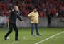 Edenilson aberto e Carlos de Pena de volante: como Mano mexeu no Inter em estreia no Beira-Rio
