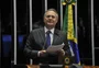 Renan Calheiros propõe isenção de IR para quem ganha até R$ 5 mil