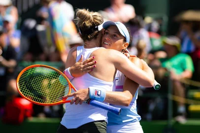 Luisa Stefani, Gabriela Dabrowski, tênis