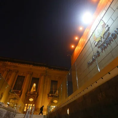 PORTO ALEGRE, RS, BRASIL, 13/07/2022- Prédios do Palácio Piratini e Assembleia Legislativa. Foto: Lauro Alves  / Agencia RBS<!-- NICAID(15147591) -->