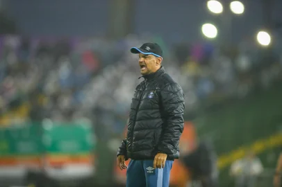 RS - FUTEBOL/GAUCHAO 2024 /YPIRANGA x GREMIO - ESPORTES - Lance da partida entre Gremio e Ypiranga disputada na noite desta quarta-feira, no Estadio Colosso da Lagoa, em Erechim, valida pela oitava rodada do Campeonato Gaucho 2024. FOTO: GUILHERME TESTA/GREMIO FBPAIndexador: Lucas Uebel<!-- NICAID(15679455) -->