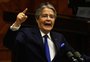 Presidente dissolve congresso do Equador