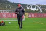 Roger Machado testa primeira versão do novo time do Inter; veja a escalação