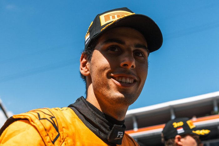 Quem é Gabriel Bortoleto, brasileiro que correrá na Fórmula 1 em 2025