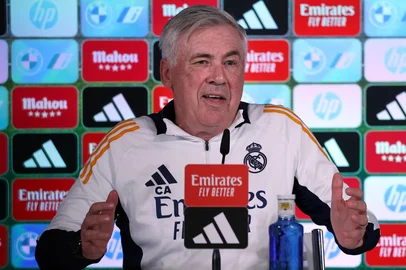 Real Madrids Italian coach Carlo Ancelotti gives a press conference at Real Madrid Sports City in Valdebebas ahead of their Liga football match against Mallorca, in Madrid on May 13, 2025. (Photo by Thomas COEX / AFP)<!-- NICAID(16035774) -->