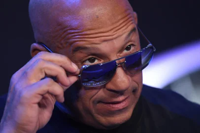 US actor Vin Diesel arrives for "Fast X" trailer launch at the LA Live Event Deck in Los Angeles, California, on February 9, 2023. (Photo by VALERIE MACON / AFP)Editoria: ACELocal: Los AngelesIndexador: VALERIE MACONSecao: celebrityFonte: AFPFotógrafo: STF<!-- NICAID(15394092) -->