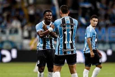 PORTO ALEGRE, RS, BRASIL, 10.05.2025: Grêmio e Bragantino. Brasileirão 2025. Fotos: Duda Fortes/Agencia RBSIndexador: Andre Avila<!-- NICAID(16034670) -->