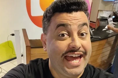 Neste próximo sábado dia 27 vai ao ar a participação do ator caxiense Edionatan Azeredo o "Dioninha" ele foi convidado a participar do quadro caldeirola.<!-- NICAID(15187465) -->