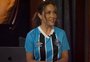 Apresentadora veste camisa 7 do Grêmio em programa de esporte nos EUA: "Equivalente ao 10" 