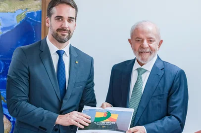 21.08.2024 - Governador do Rio Grande do Sul, Eduardo Leite e o Presidente da RepÃºblica, Luiz InÃ¡cio Lula da Silva, durante reuniÃ£o no PalÃ¡cio do Planalto. BrasÃ­lia - DF.â¨â¨Foto:  Wallison Breno / PR <!-- NICAID(15845849) -->