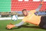 Antes de enfrentar o Grêmio, Corinthians contrata goleiro revelado pelo Inter