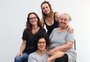 Artistas da peça "Idade É Um Sentimento" falam de vivências femininas a partir das imprevisibilidades da vida: “Você sente o tempo e fica com medo"